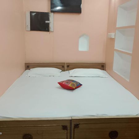 Ganga Paying Guest House Варанаси Номер фото