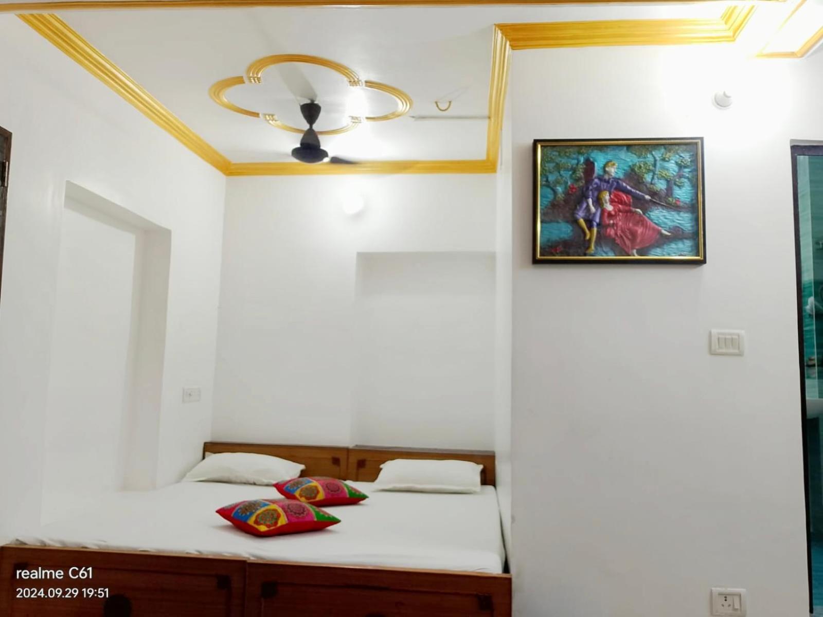 Ganga Paying Guest House Варанаси Номер фото
